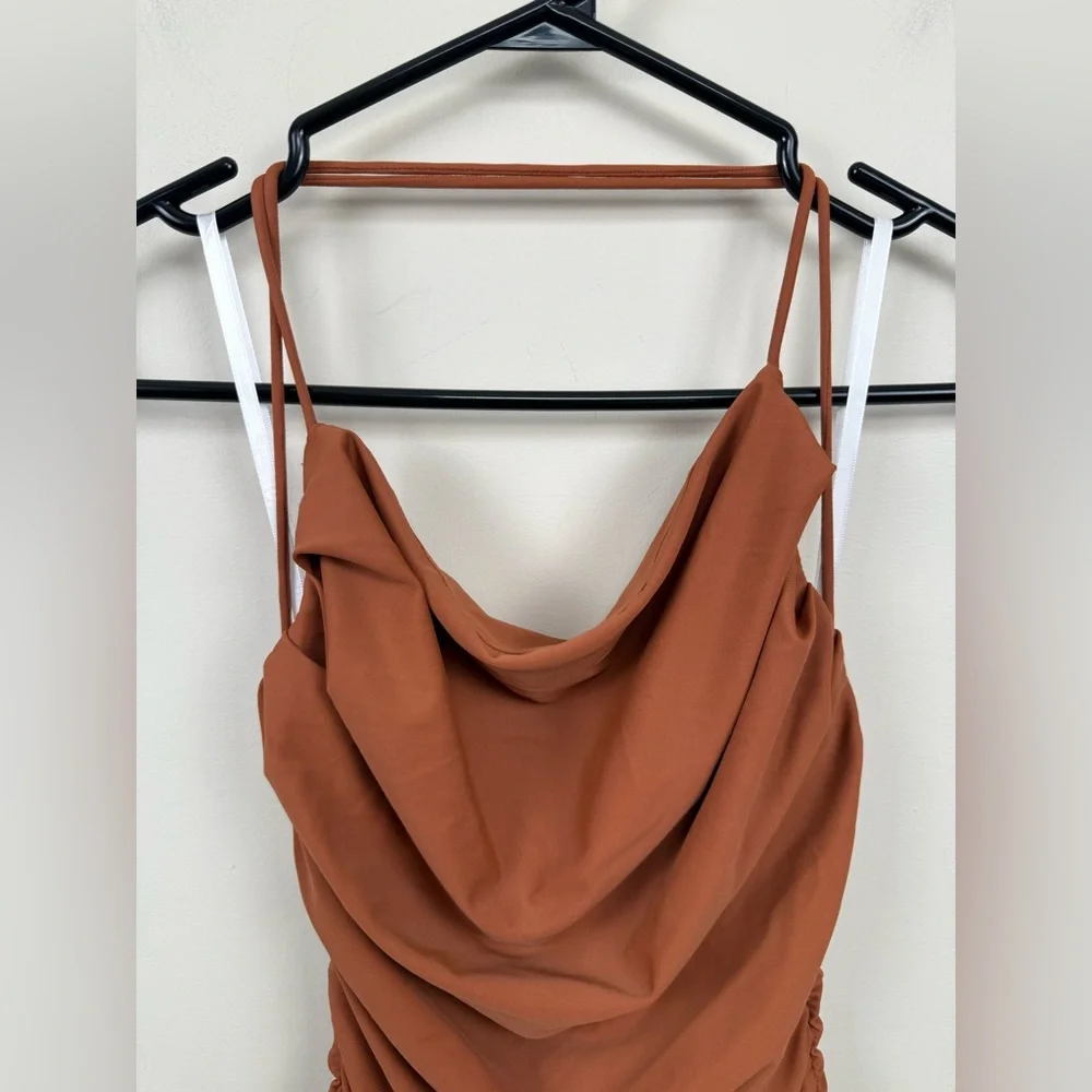 Elegant Rust Bodycon Dress - Picture 5 of 9